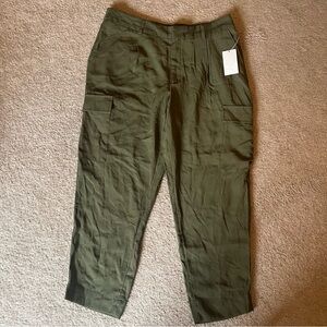 🏋️🏃‍♂️Size 16 A New Day Olive Green Women’s Cargo Athletic Pants Front Pockets